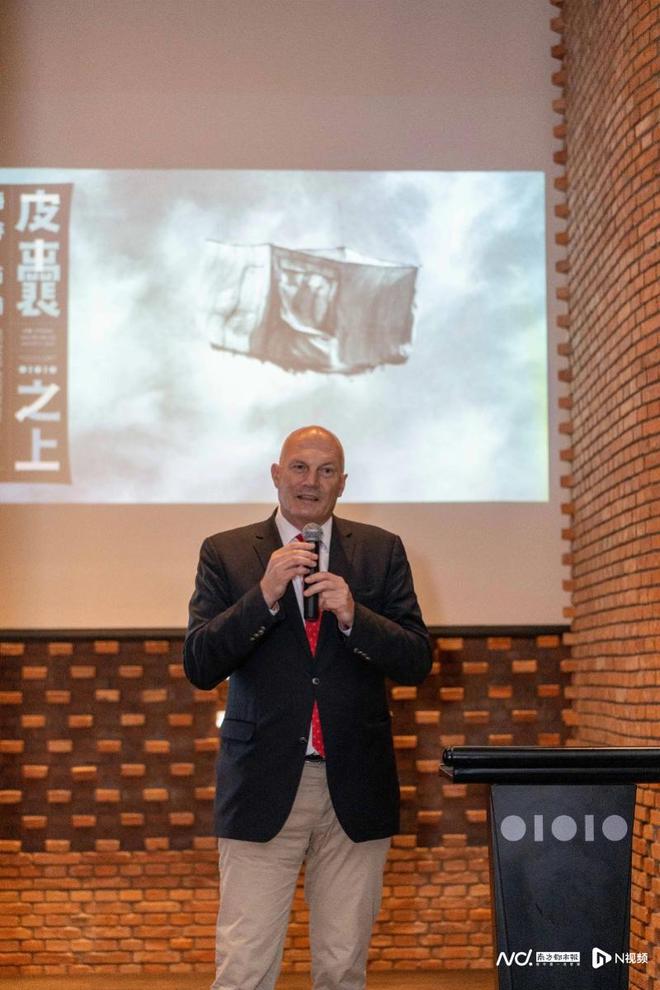 她给空间“剥了一层皮”为了寻找灵魂的自由(图4)
