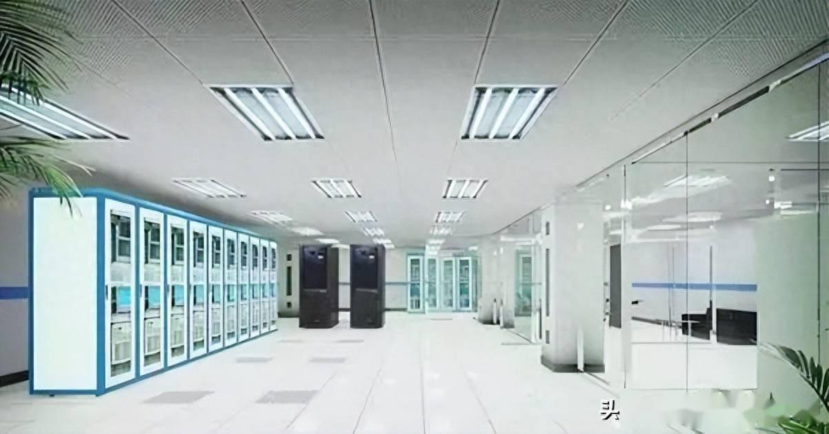 一套非常全面的弱电工程机房建设施工方案(图1)