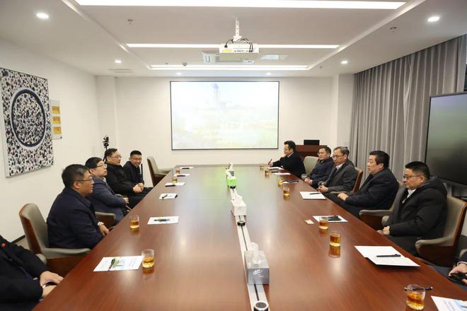 赵建军围绕产业科技创新调研江南大学和无锡学院(图2)